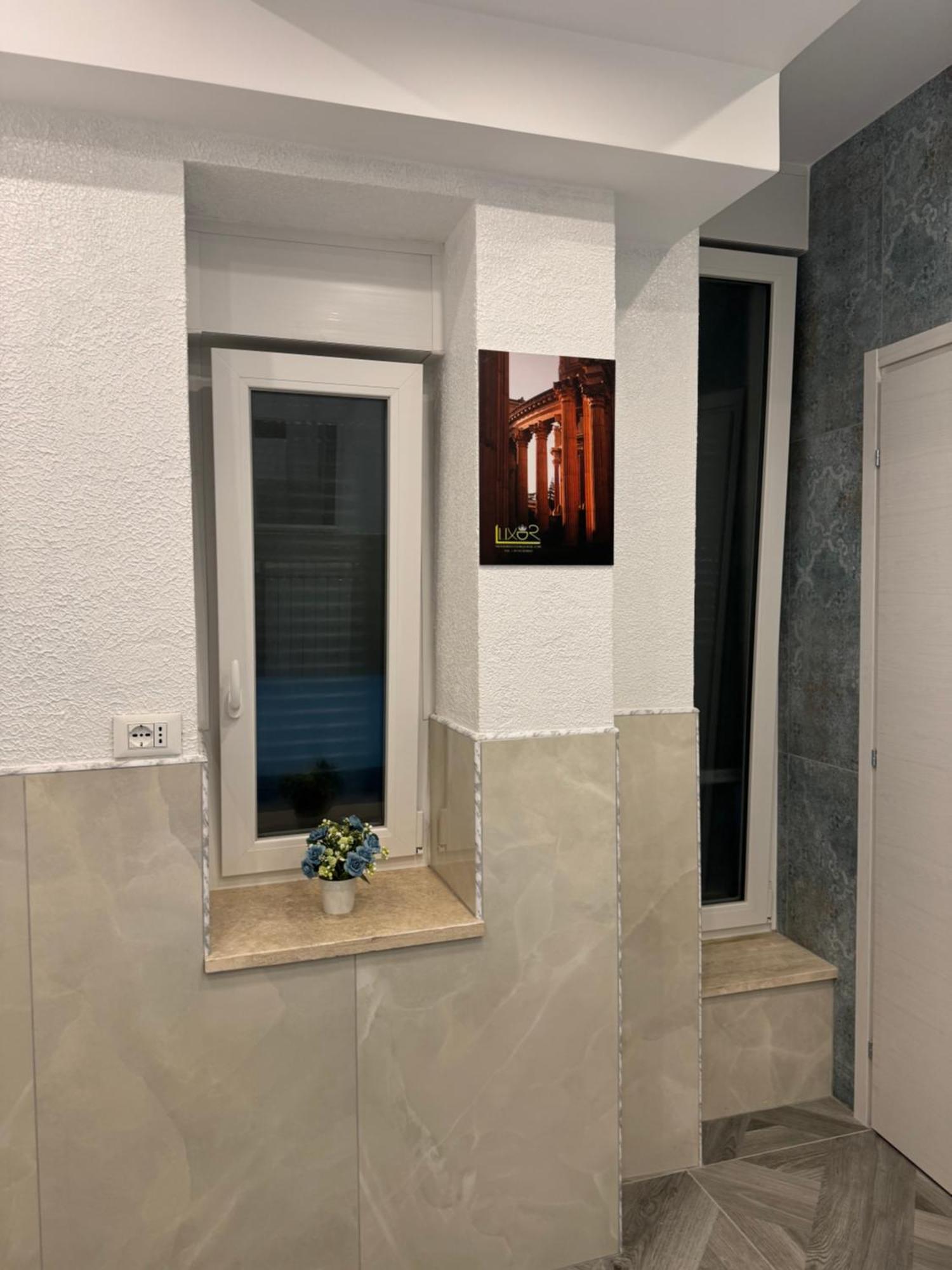Luxor Eco Roma Casa E Appartamento Per Vacanze In Centro Piazza Bologna, Colosseo, Piazza Di Spagna, Vaticano, San Pietro, Sapienza, Fontana Di Trevi, Piazza Navona, Trastevere, Tiburtina, Termini, Aeroporto Bed & Breakfast