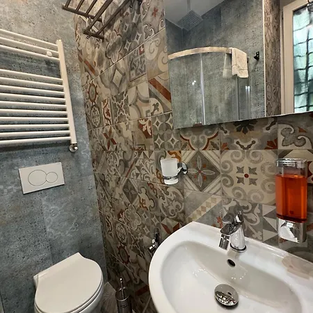 Luxor Eco Roma Casa E Appartamento Per Vacanze In Centro Piazza Bologna, Colosseo, Piazza Di Spagna, Vaticano, San Pietro, Sapienza, Fontana Di Trevi, Piazza Navona, Trastevere, Tiburtina, Termini, Aeroporto Exterior foto