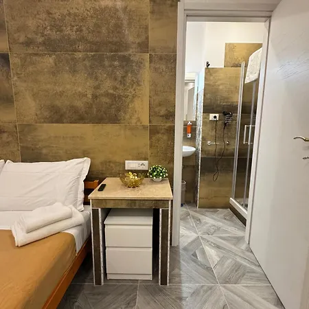 Luxor Eco Roma Casa E Appartamento Per Vacanze In Centro Piazza Bologna, Colosseo, Piazza Di Spagna, Vaticano, San Pietro, Sapienza, Fontana Di Trevi, Piazza Navona, Trastevere, Tiburtina, Termini, Aeroporto Exterior foto