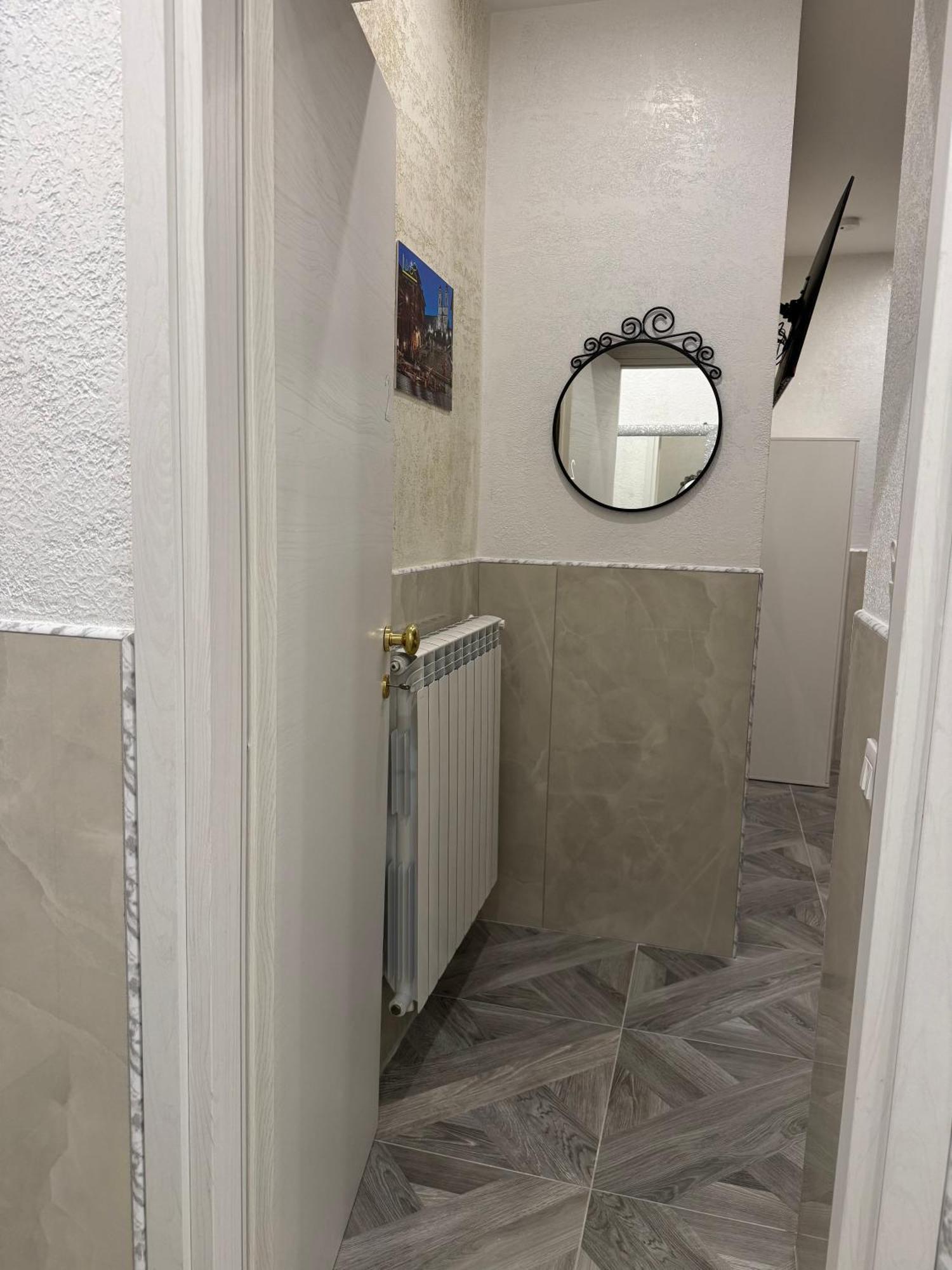 Luxor Eco Roma Casa E Appartamento Per Vacanze In Centro Piazza Bologna, Colosseo, Piazza Di Spagna, Vaticano, San Pietro, Sapienza, Fontana Di Trevi, Piazza Navona, Trastevere, Tiburtina, Termini, Aeroporto 2*