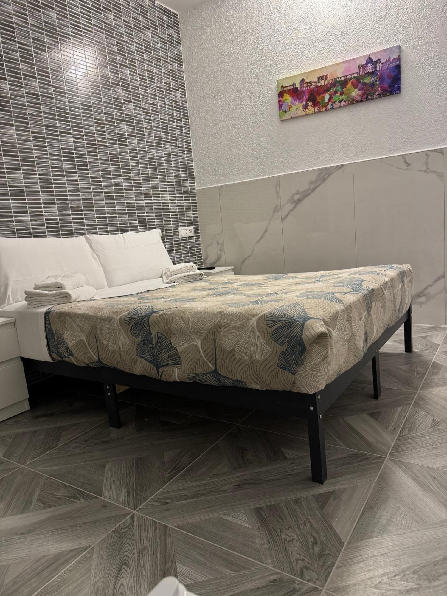 Frühstückspension Luxor Eco Roma Casa E Appartamento Per Vacanze In Centro Piazza Bologna, Colosseo, Piazza Di Spagna, Vaticano, San Pietro, Sapienza, Fontana Di Trevi, Piazza Navona, Trastevere, Tiburtina, Termini, Aeroporto Rom