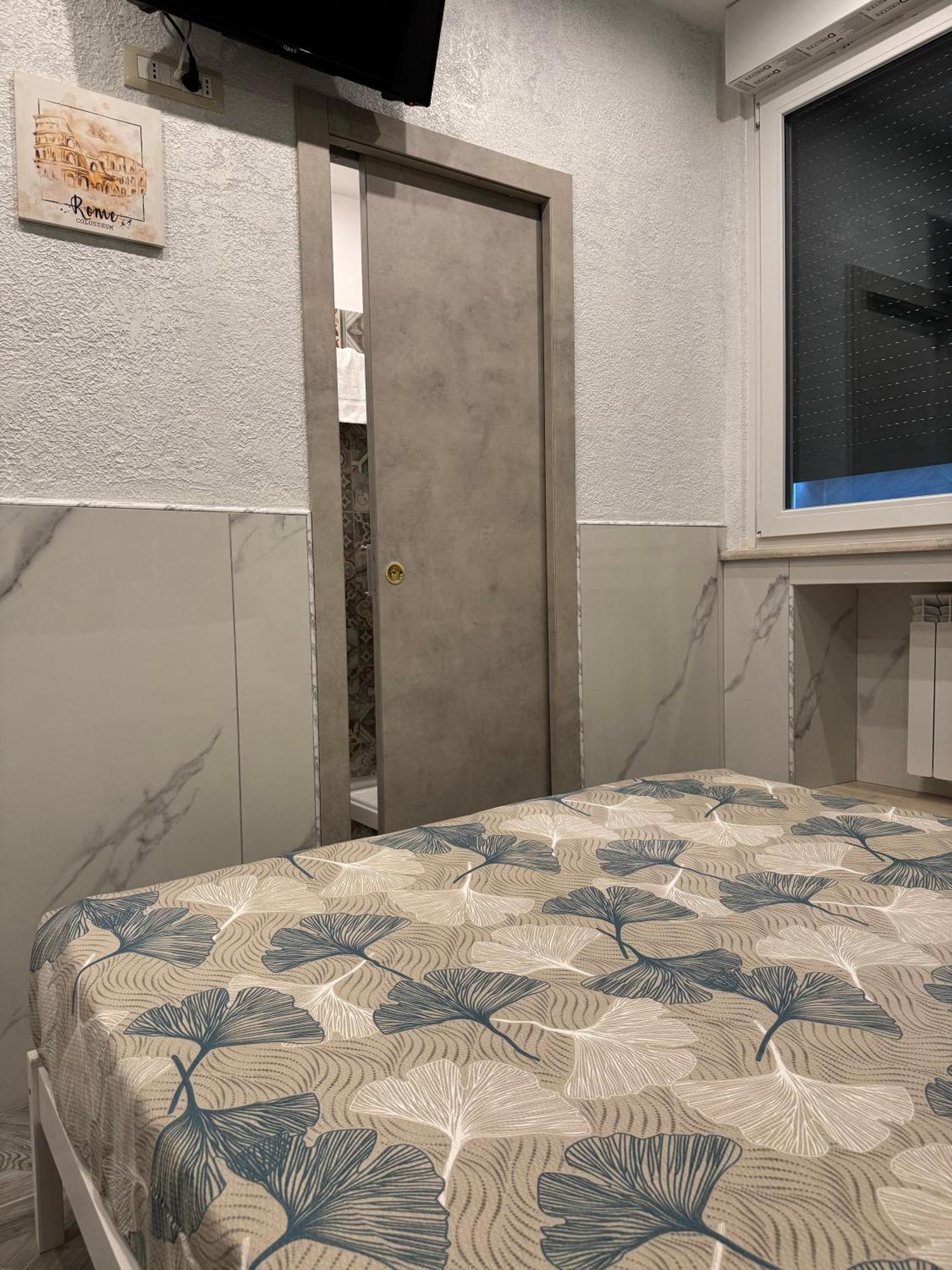 Luxor Eco Casa E Per Vacanze In Centro Piazza Bologna, Colosseo, Piazza Di Spagna, Vaticano, San Pietro, Sapienza, Fontana Di Trevi, Piazza Navona, Trastevere, Tiburtina, Termini, Aeroporto Bed and breakfast Roma